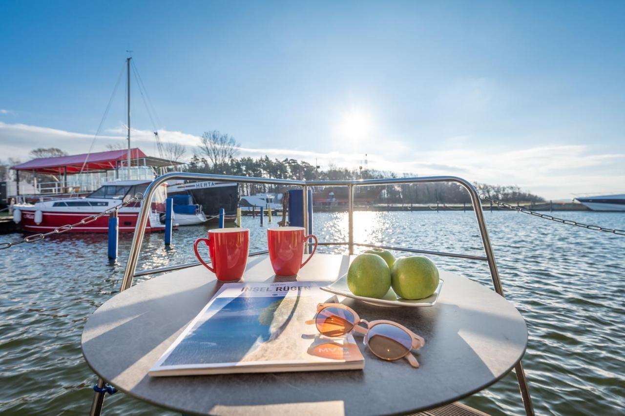 Marina Martinshafen Hotel Sassnitz Luaran gambar